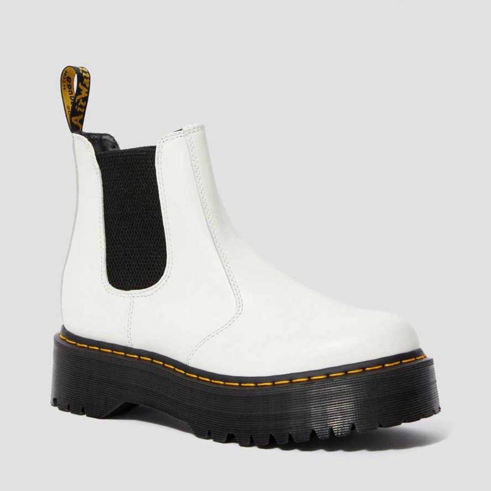 Dr. Martens 2976 SMOOTH LEATHER PLATFORM CHELSEA BOOTS Women US 7, White, New